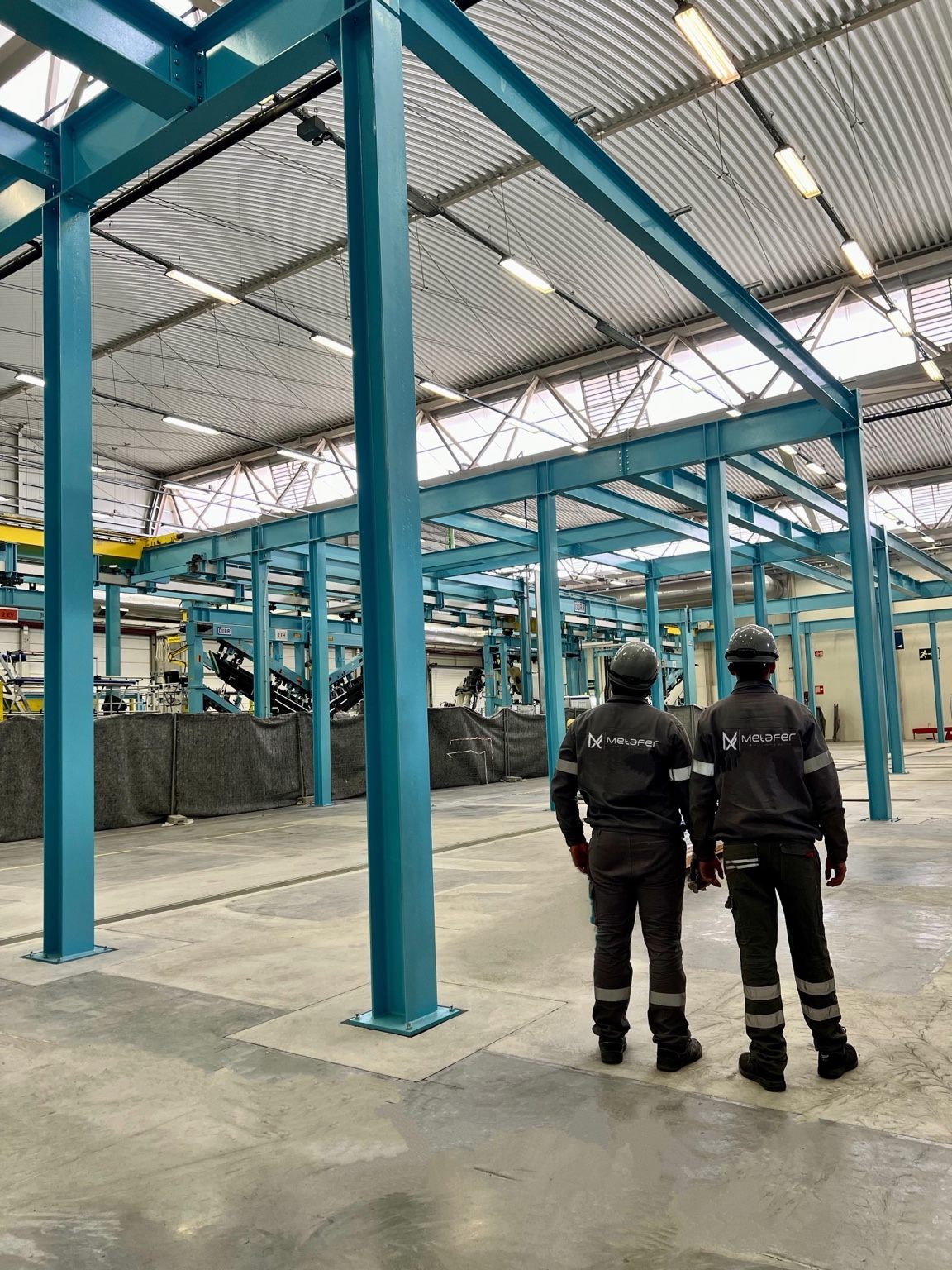 Montagem industrial — equipas Metafer em projeto industrial